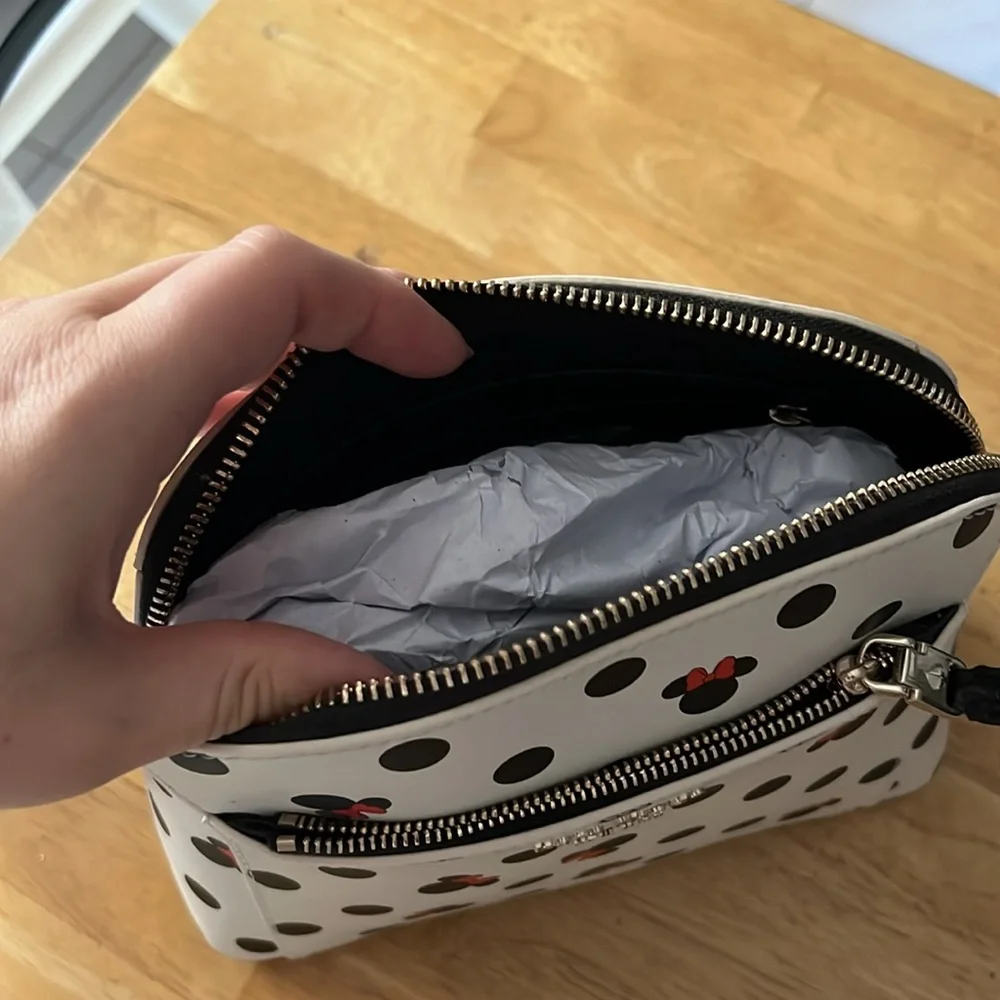 Kate Spade Disney Parks Minnie Mouse Crossbody - Picture 4 of 4